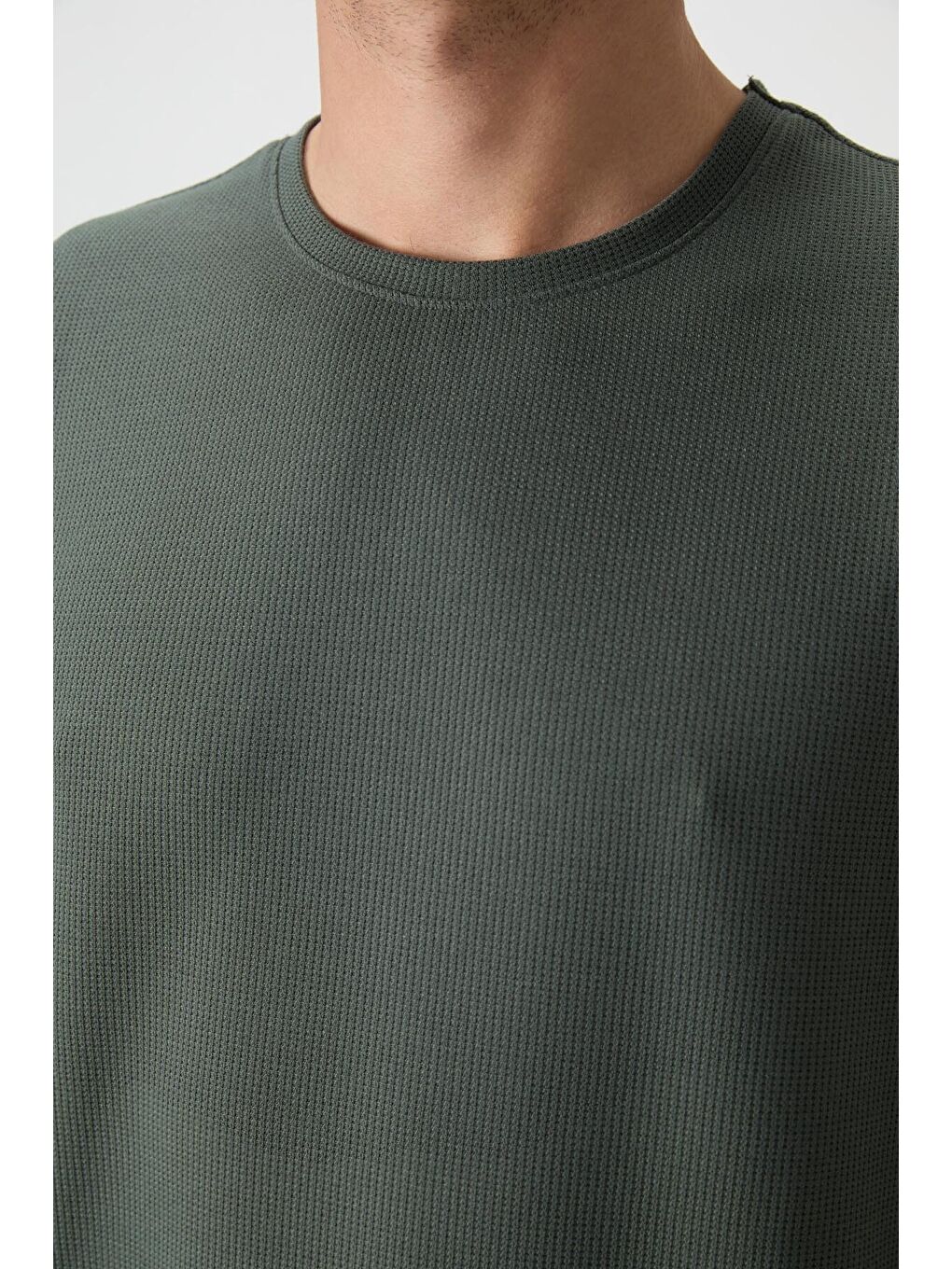 Haki Waffle İnterlok Yüzeyi Dokulu  Fit Basic Erkek Tişört-2