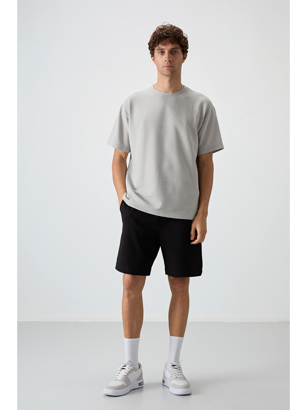 Bej Taş Waffle İnterlok Yüzeyi Dokulu  Fit Basic Erkek Tişört - 88379-1