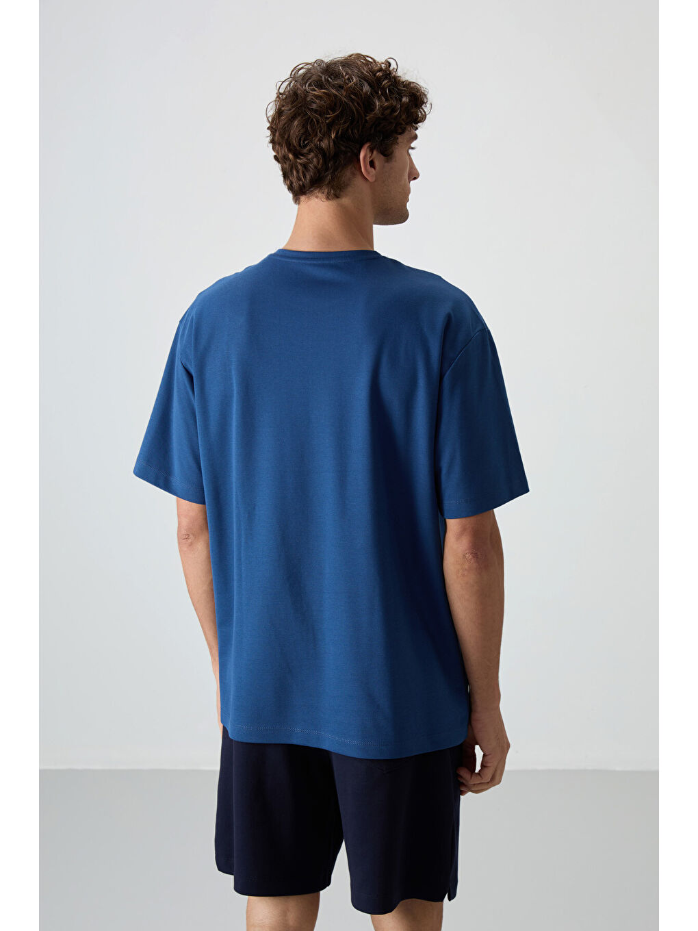 Mavi Pamuklu Kalın Yüzeyi Dokulu  Fit  Baskılı Erkek Tişört - 88372-4