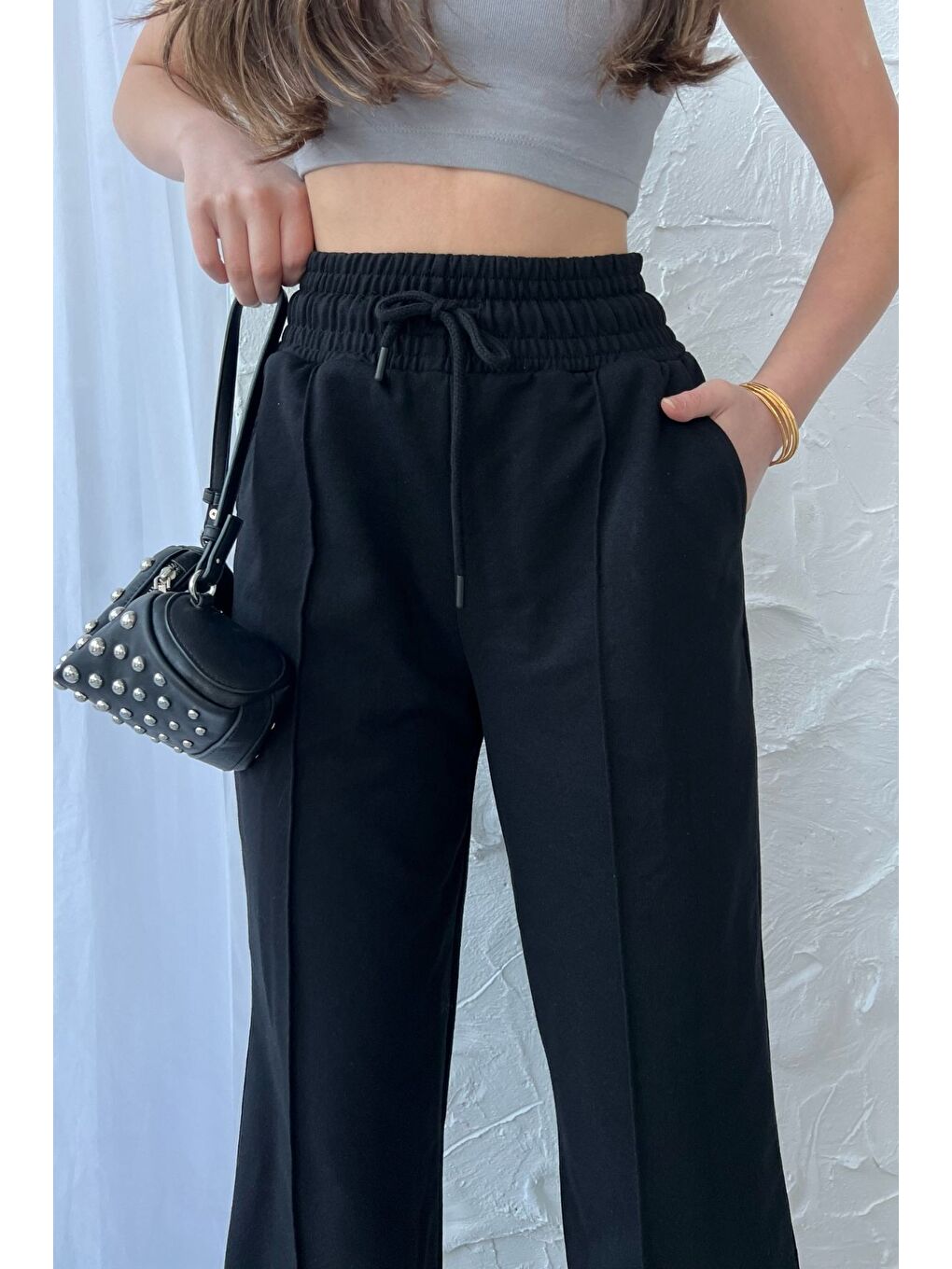 Kadın Mevsimlik Salaş Geniş Paça Yüksek Bel Siyah Eşofman Altı-2