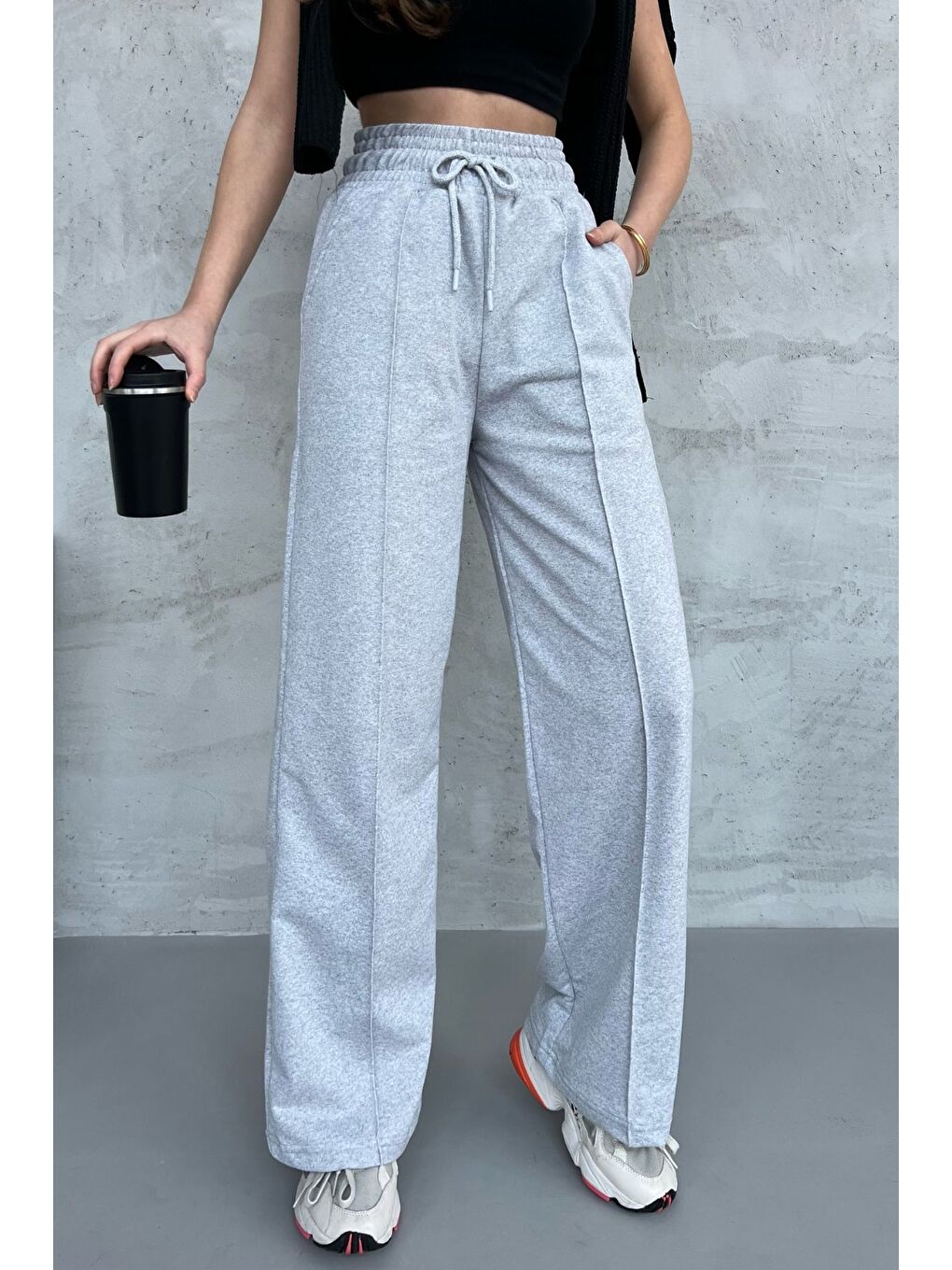 Kadın Mevsimlik Salaş Geniş Paça Yüksek Bel Gri Eşofman Altı-1