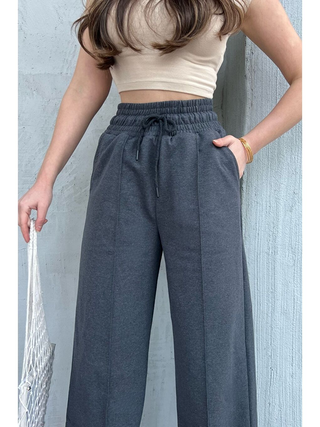 Kadın Mevsimlik Salaş Geniş Paça Yüksek Bel Antrasit Eşofman Altı-3