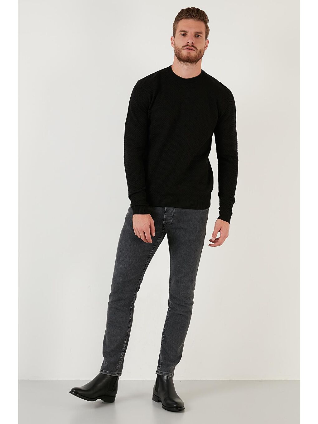 Siyah Pamuklu Slim Fit Bisiklet Yaka Kazak 6353401-3