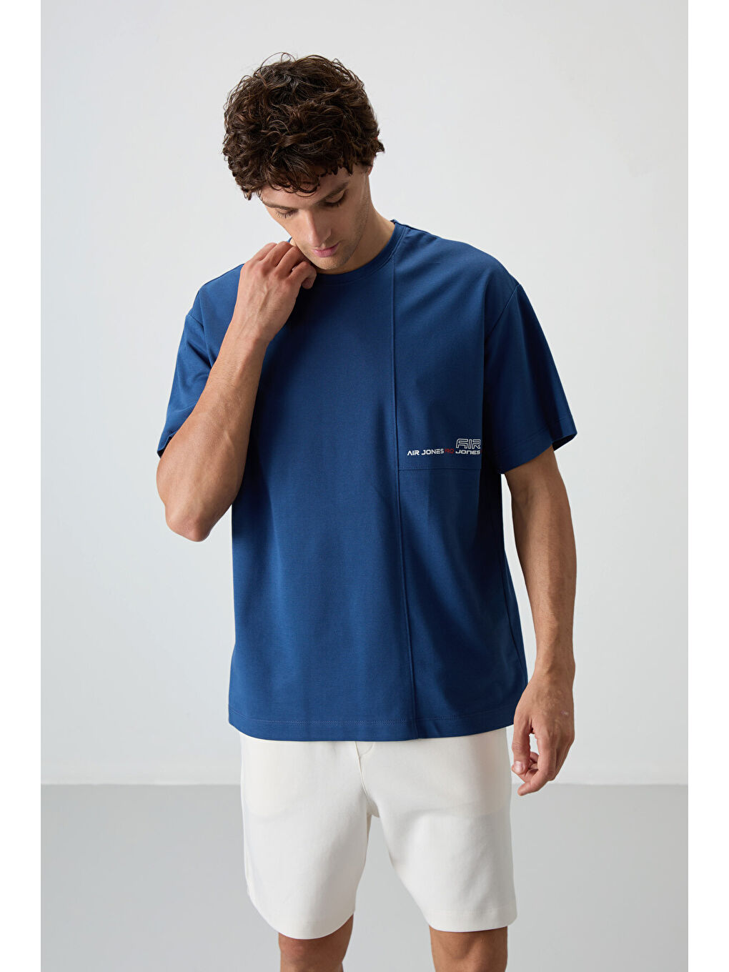 Mavi Pamuklu Kalın Yüzeyi Dokulu  Fit  Baskılı Erkek Tişört - 88370