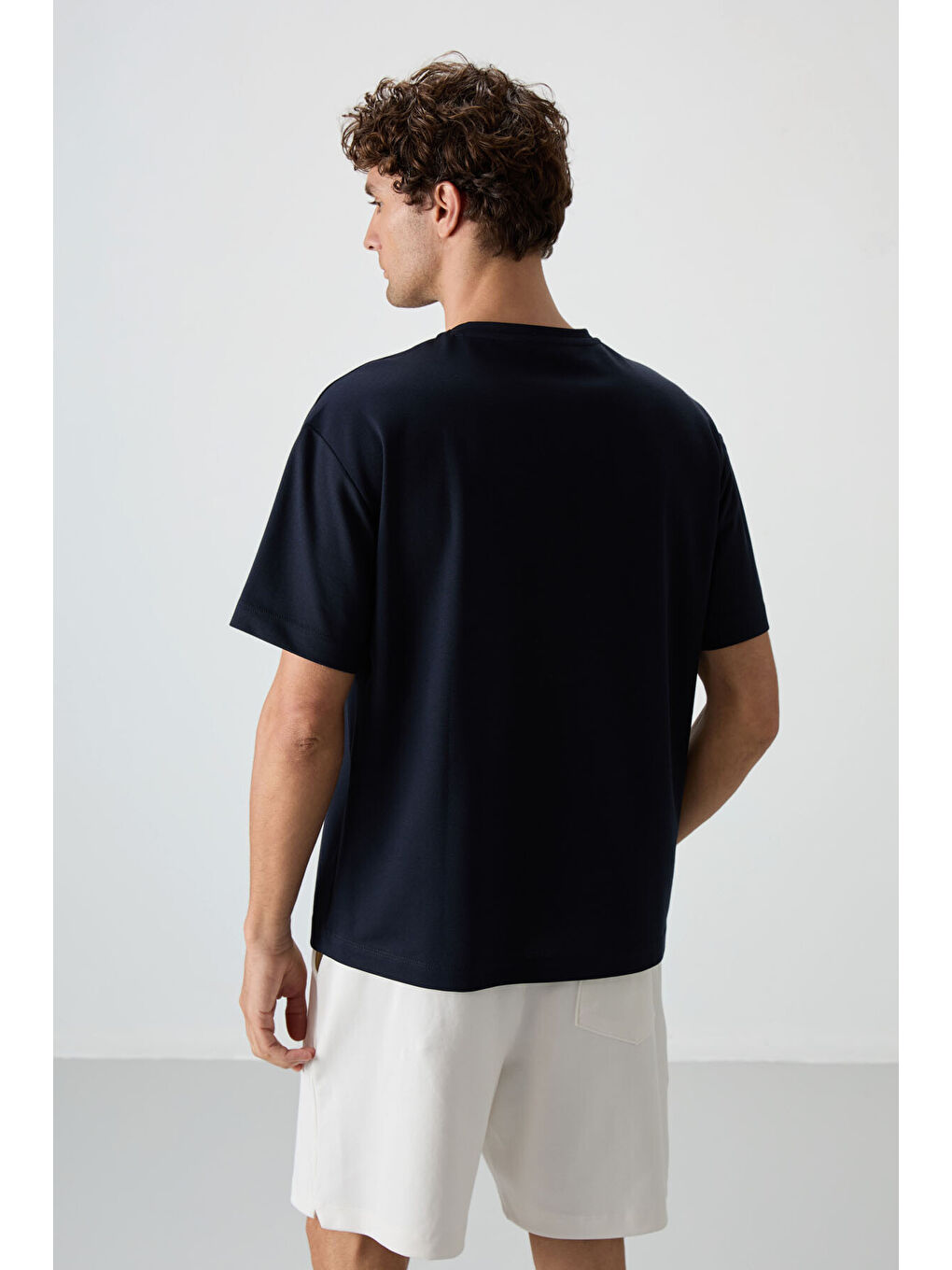 Lacivert Pamuklu Kalın Yüzeyi Dokulu  Fit  Baskılı Erkek Tişört - 88368-4