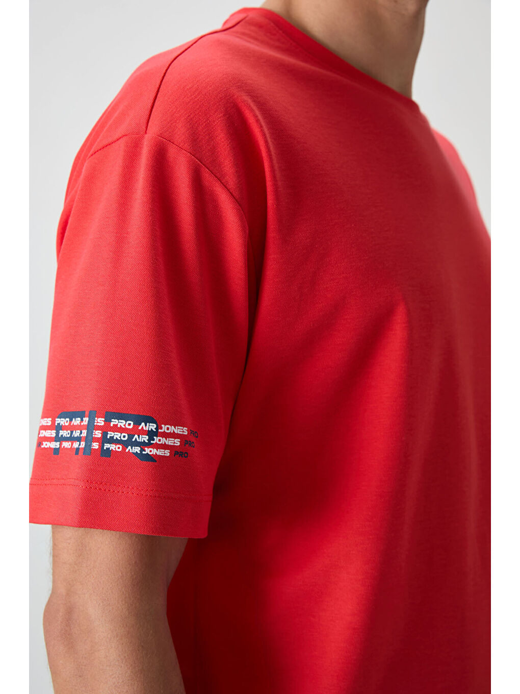 Kırmızı Pamuklu Kalın Yüzeyi Dokulu  Fit  Baskılı Erkek Tişört - 88369-1