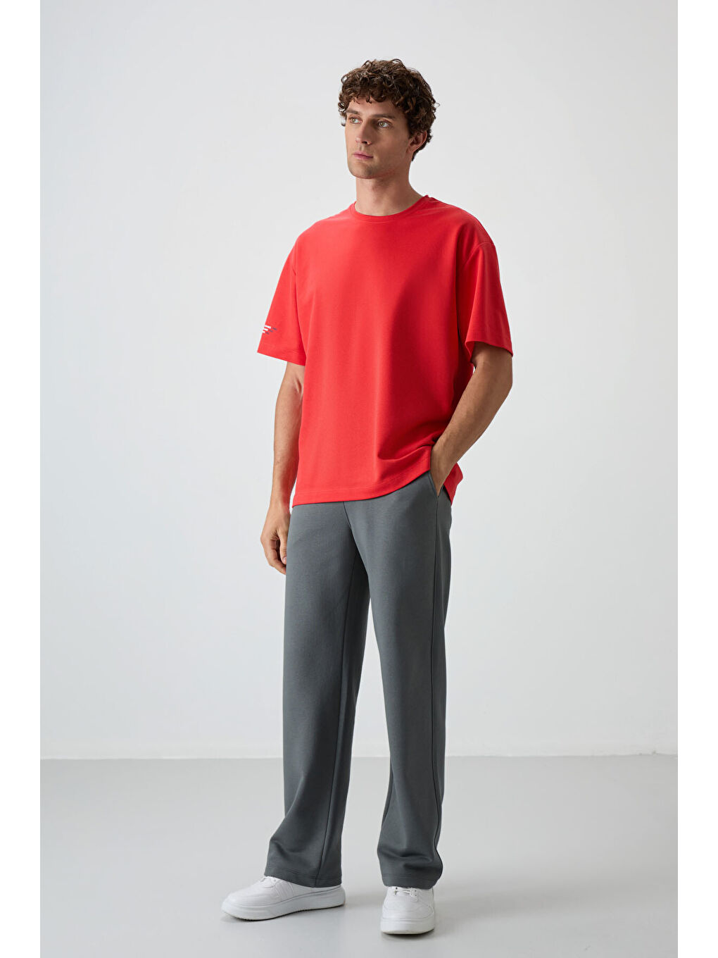 Kırmızı Pamuklu Kalın Yüzeyi Dokulu  Fit  Baskılı Erkek Tişört - 88369-2