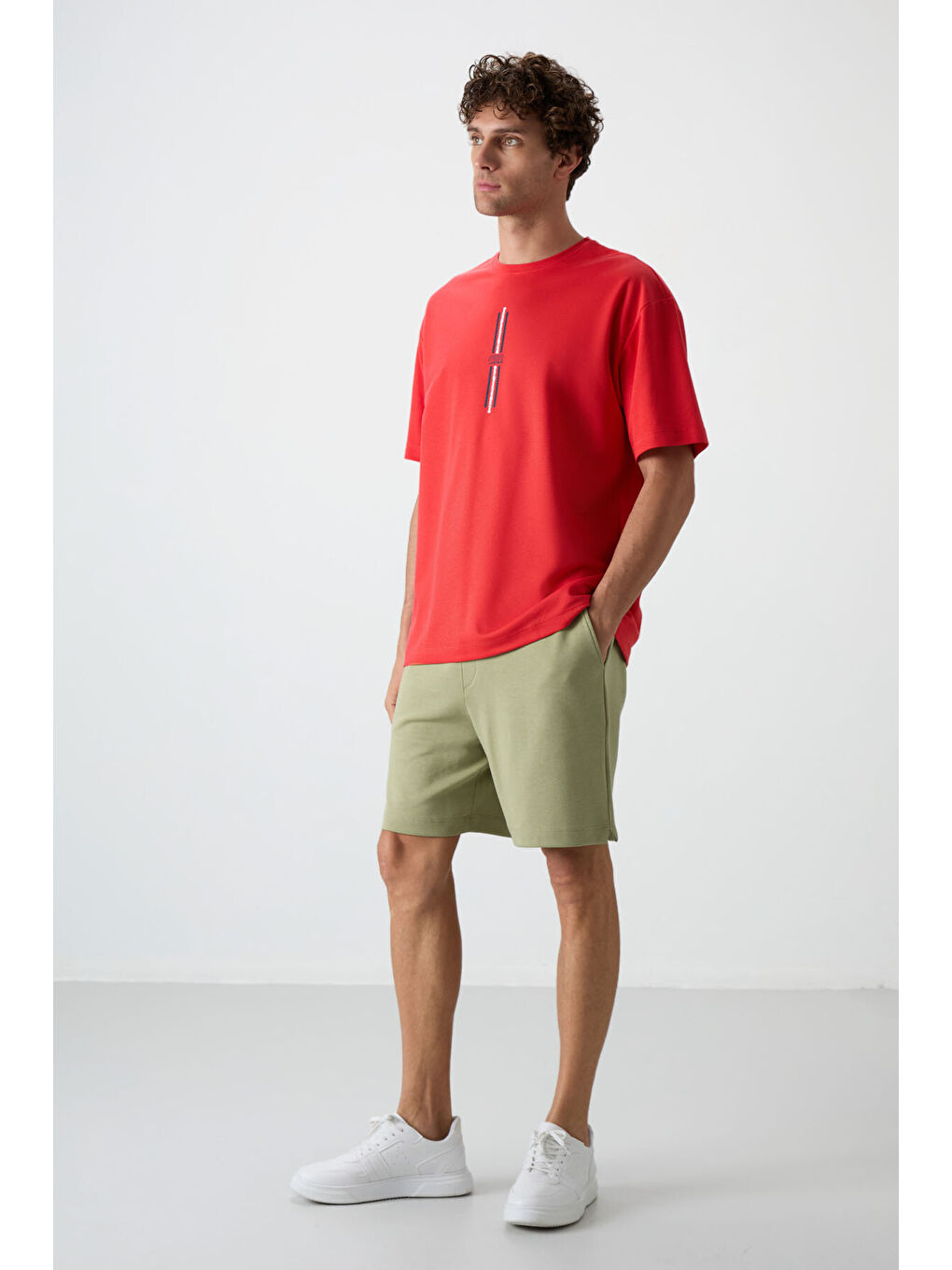 Kırmızı Pamuklu Kalın Yüzeyi Dokulu  Fit  Baskılı Erkek Tişört - 88366-1