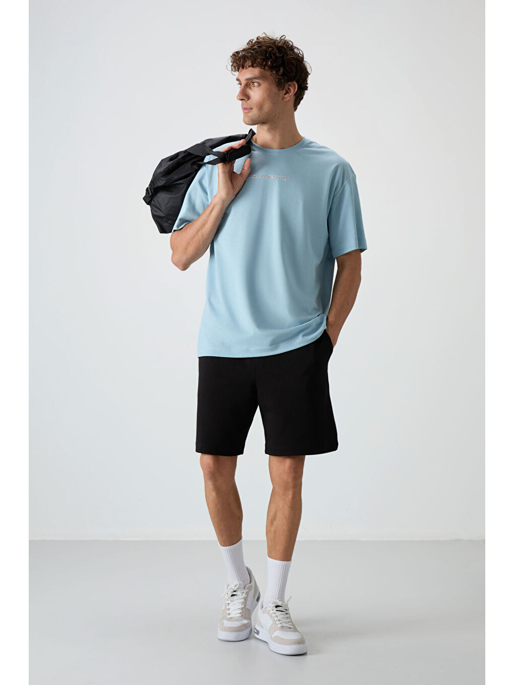 Açık Mavi Pamuklu Kalın Yüzeyi Dokulu  Fit  Baskılı Erkek Tişört - 88364-2