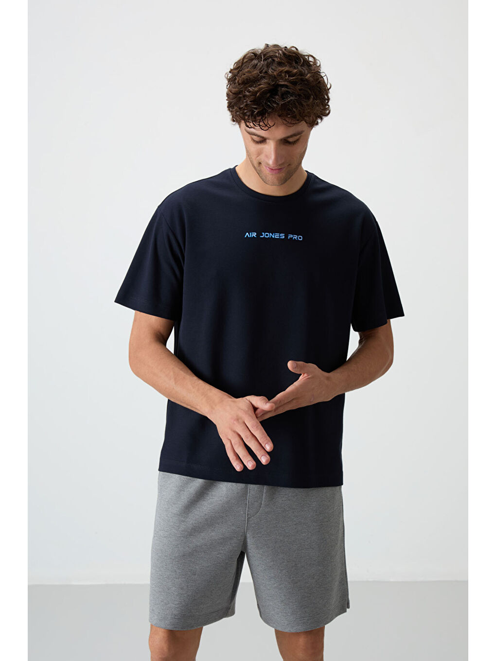 Lacivert Pamuklu Kalın Yüzeyi Dokulu  Fit  Baskılı Erkek Tişört - 88364-3