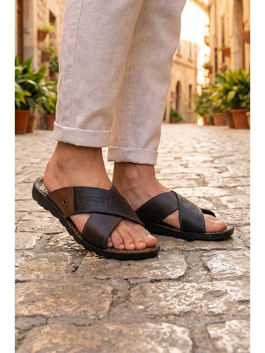 Siyah Yazlık Klasik Erkek Terlik