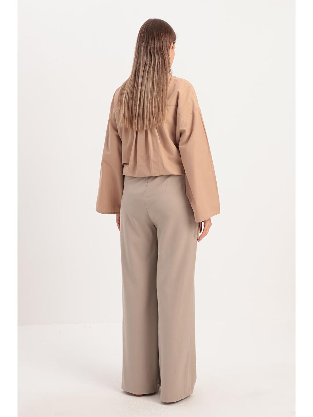 Bej-Beli Lastikli Kordonlu Pantolon