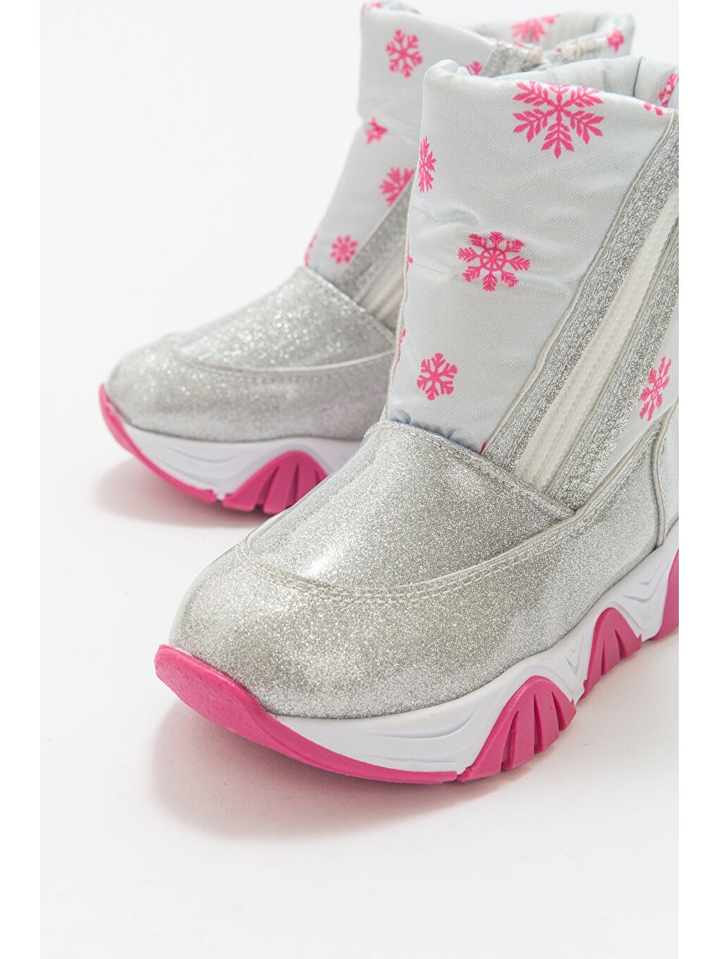 Gri Kız Çocuk Gümüş Simli Rugan Deri Suya Dayanıklı Günlük Bot-1