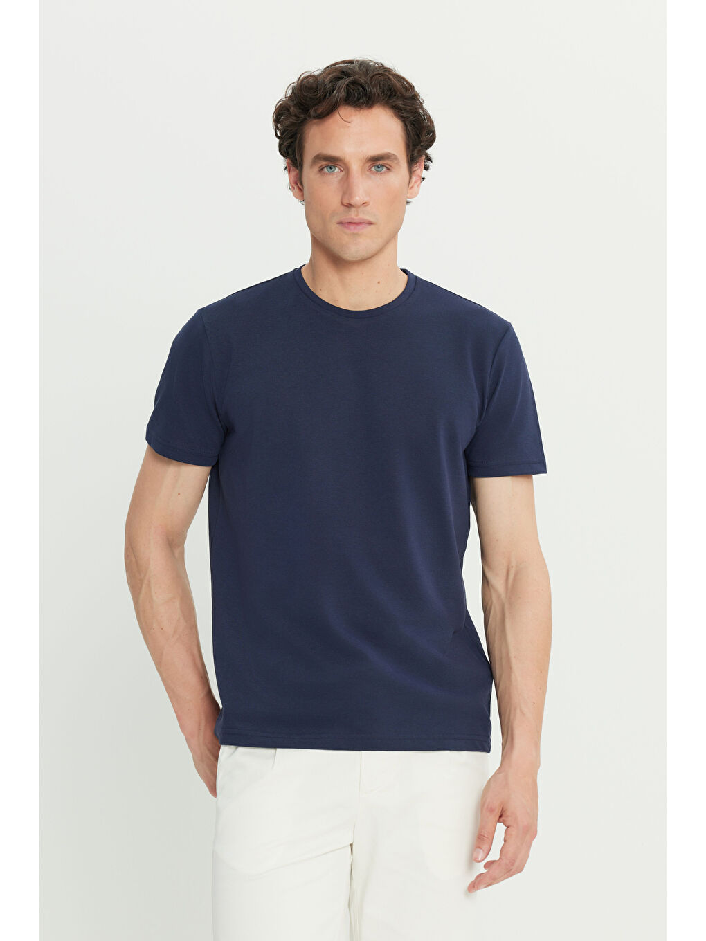 Erkek Lacivert Pamuklu Slim Fit Dar Kesim Bisiklet Yaka Tişört