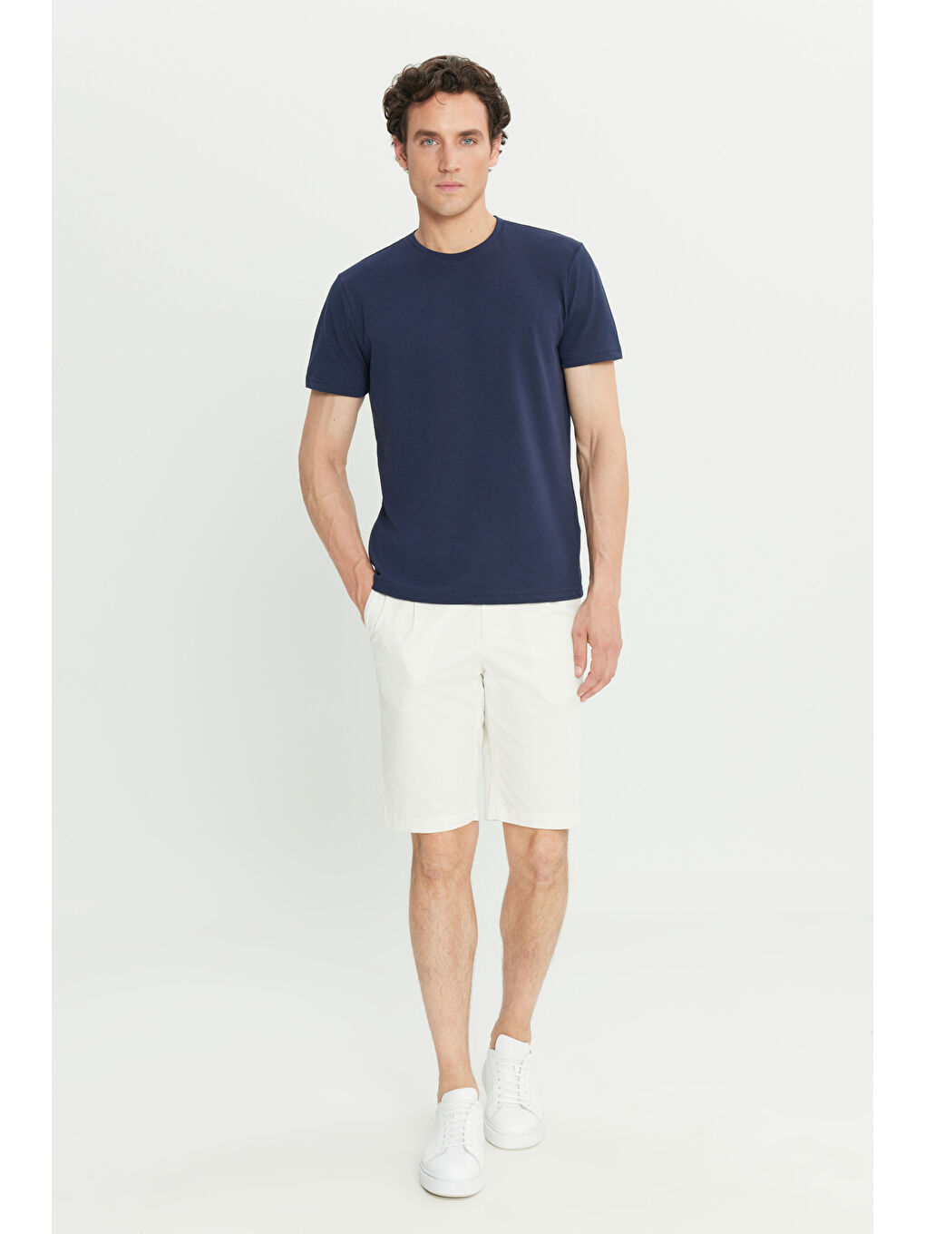 Erkek Lacivert Pamuklu Slim Fit Dar Kesim Bisiklet Yaka Tişört-1