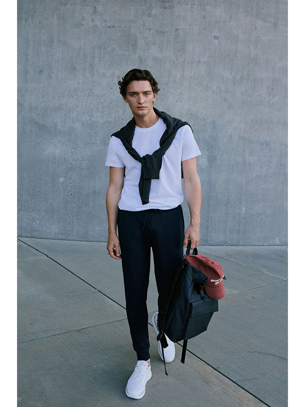 Erkek Beyaz Pamuklu Slim Fit Dar Kesim Bisiklet Yaka Tişört-2