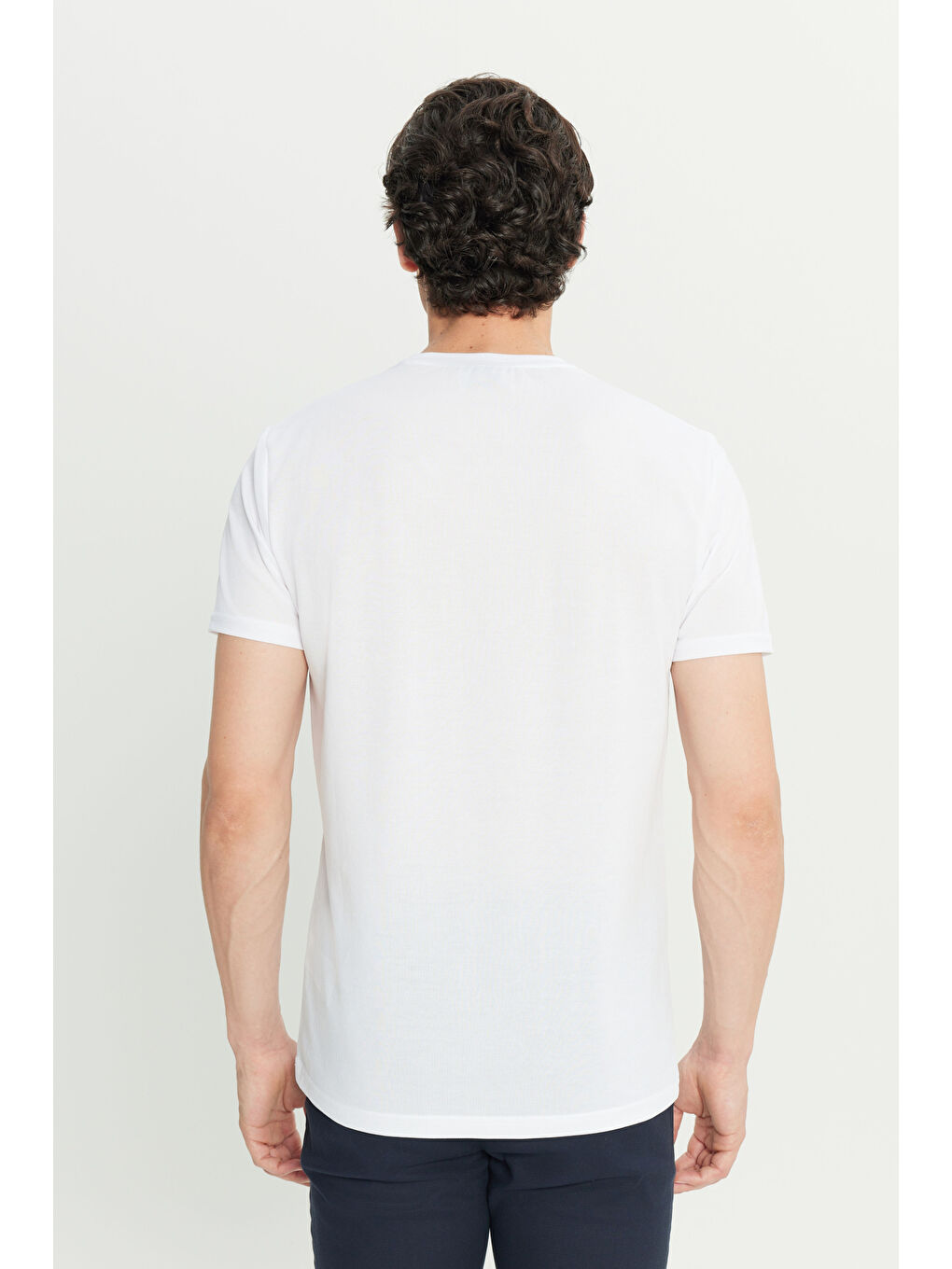 Erkek Beyaz Pamuklu Slim Fit Dar Kesim Bisiklet Yaka Tişört-6