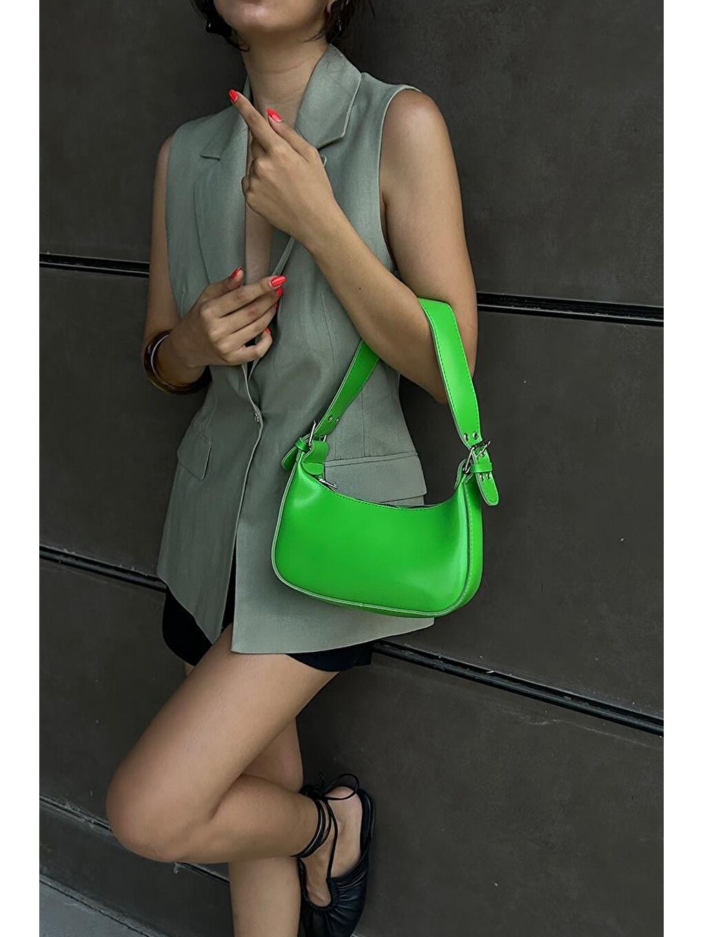 Muse Oval Baget Çanta Yeşil-5