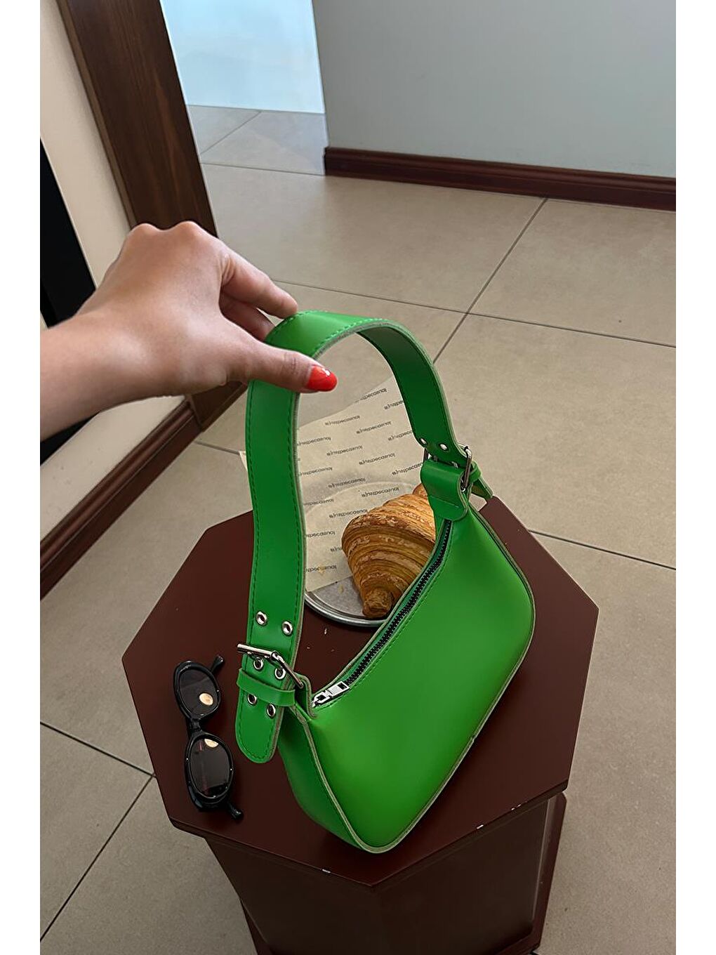 Muse Oval Baget Çanta Yeşil-6