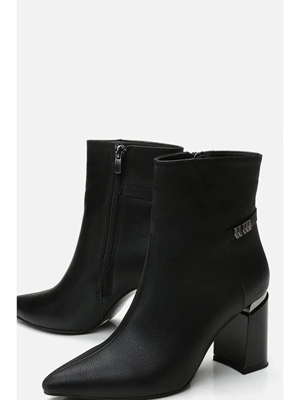 Kadın Siyah Fermuarlı Kalın Topuklu Bot-3