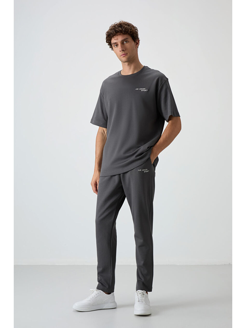 Haki Pamuklu Kalın Yumuşak Dokulu  Fit Nakışlı Erkek Eşofman Takım - 85252