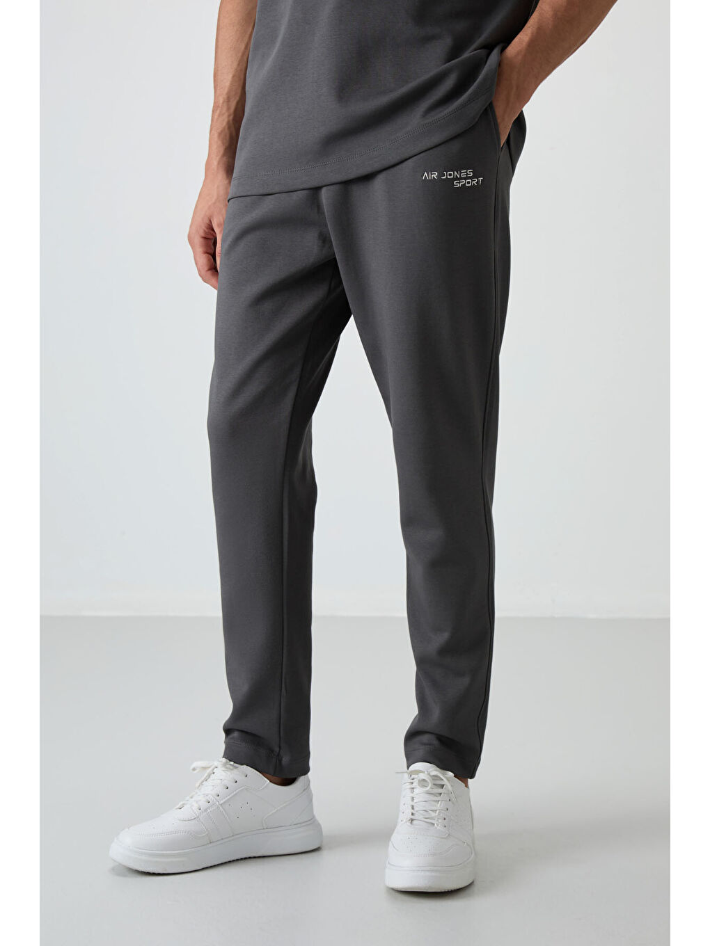 Haki Pamuklu Kalın Yumuşak Dokulu  Fit Nakışlı Erkek Eşofman Takım - 85252-2