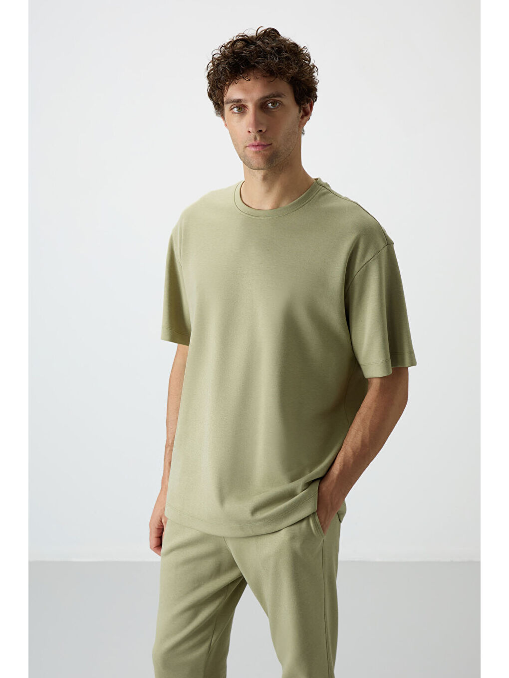 Yeşil Açık Çağla Pamuklu Kalın Yumuşak Dokulu  Fit Basic Erkek Eşofman Takım - 85251-1
