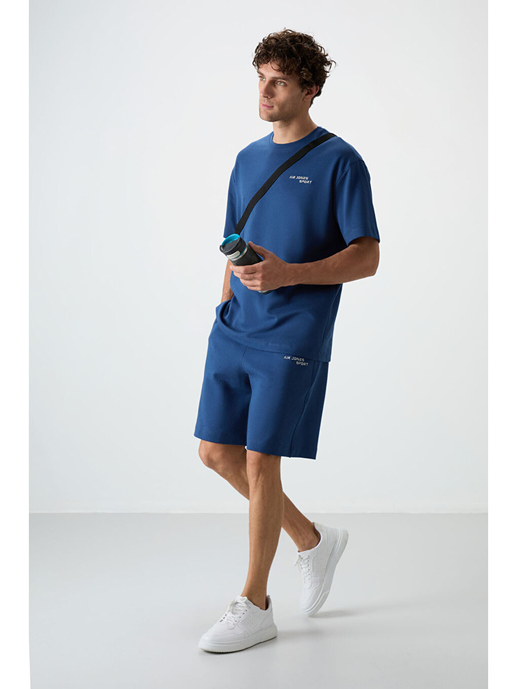 Lacivert Pamuklu Kalın Yumuşak Dokulu  Fit Nakışlı Şortlu Takım - 85250-4