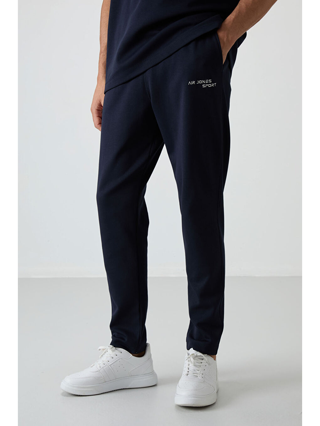 Lacivert Pamuklu Kalın Yumuşak Dokulu  Fit Nakışlı Erkek Eşofman Takım - 85252-4