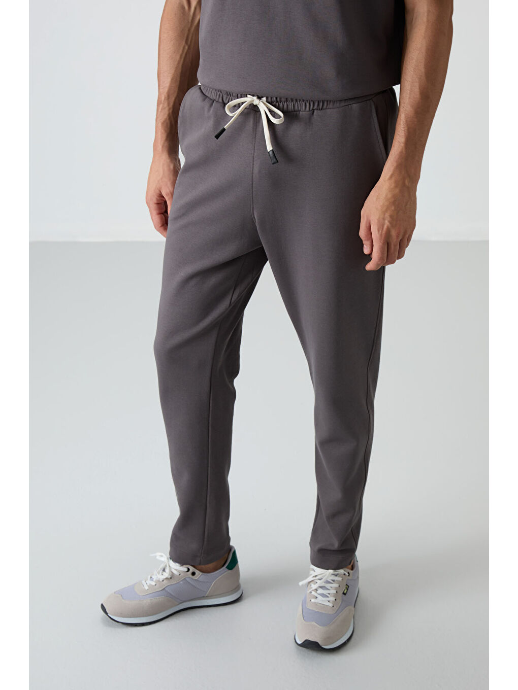 Koyu Gri Pamuklu Kalın Yumuşak Dokulu  Fit Basic Erkek Eşofman Takım - 85251-4