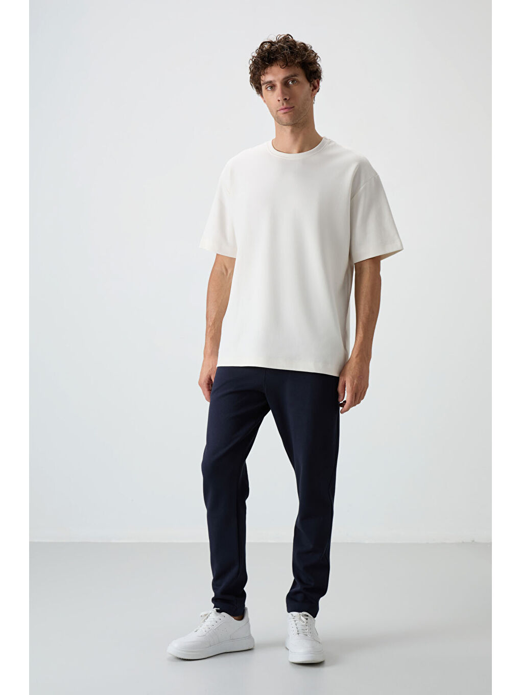 Ekru - Lacivert Pamuklu Kalın Yumuşak Dokulu  Fit Basic Erkek Eşofman Takım - 85251