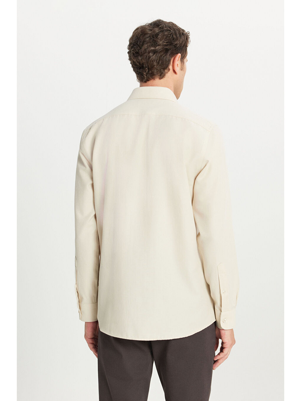 Erkek Bej Tailored Slim Fit Dar Kesim Küçük İtalyan Yaka Armürlü Oxford Gömlek-3