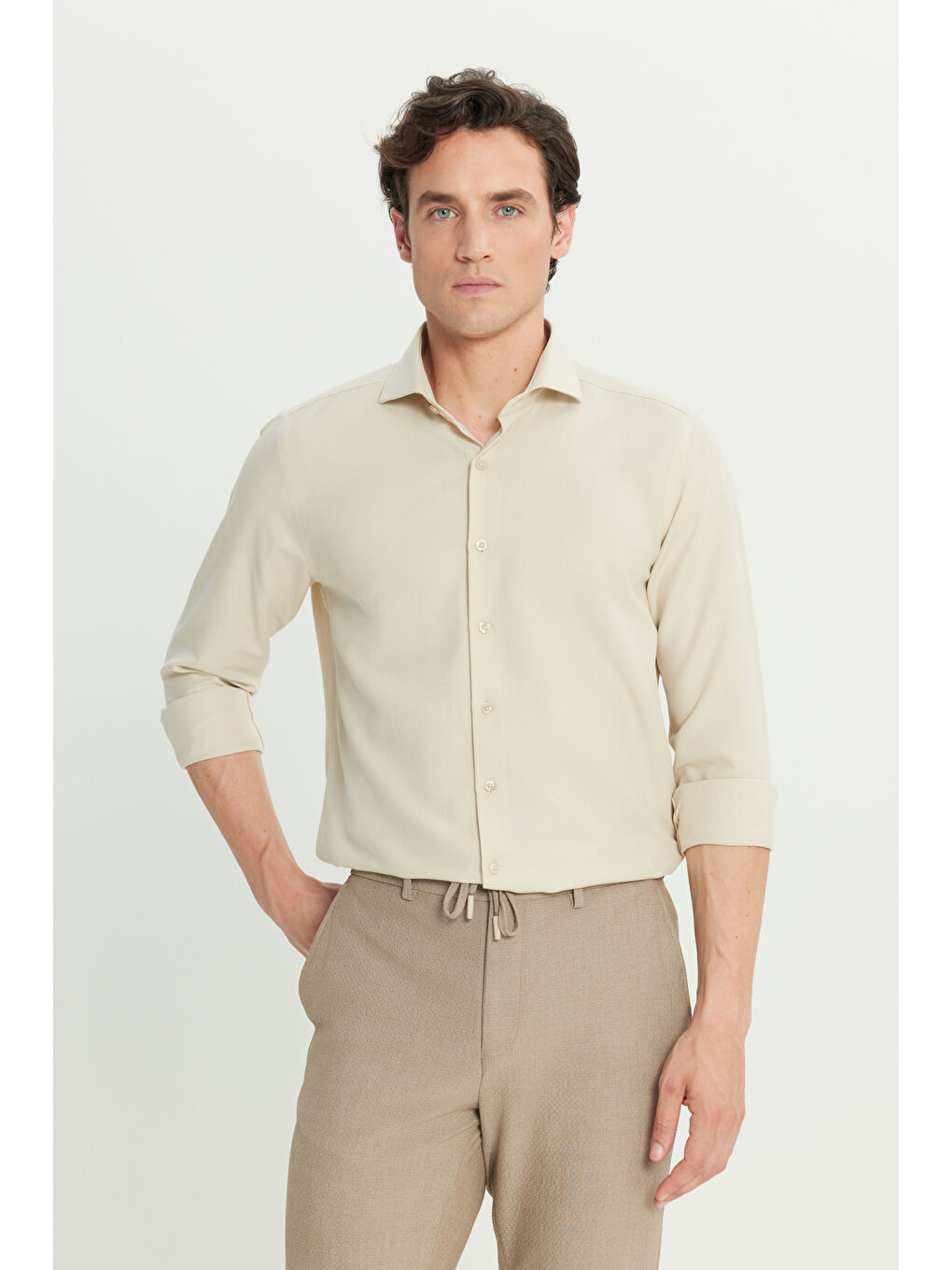 Erkek Bej Tailored Slim Fit Dar Kesim Küçük İtalyan Yaka Armürlü Oxford Gömlek-4