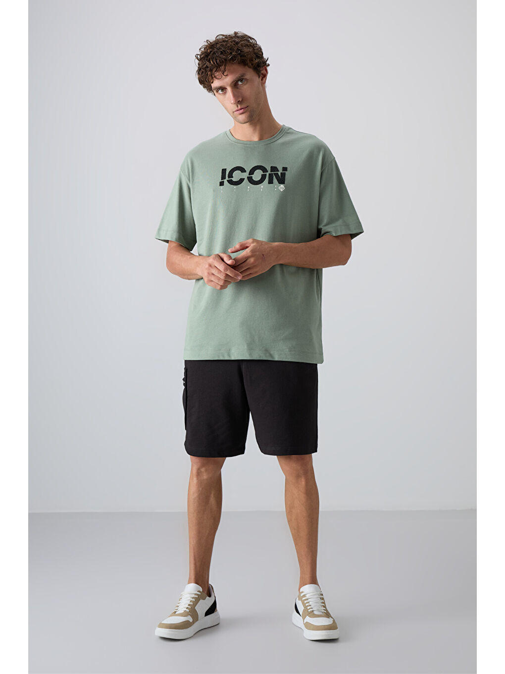 Açık Yeşil Pamuklu Kalın Yumuşak Dokulu Oversize Fit Baskılı Erkek Tişört - 88331-1