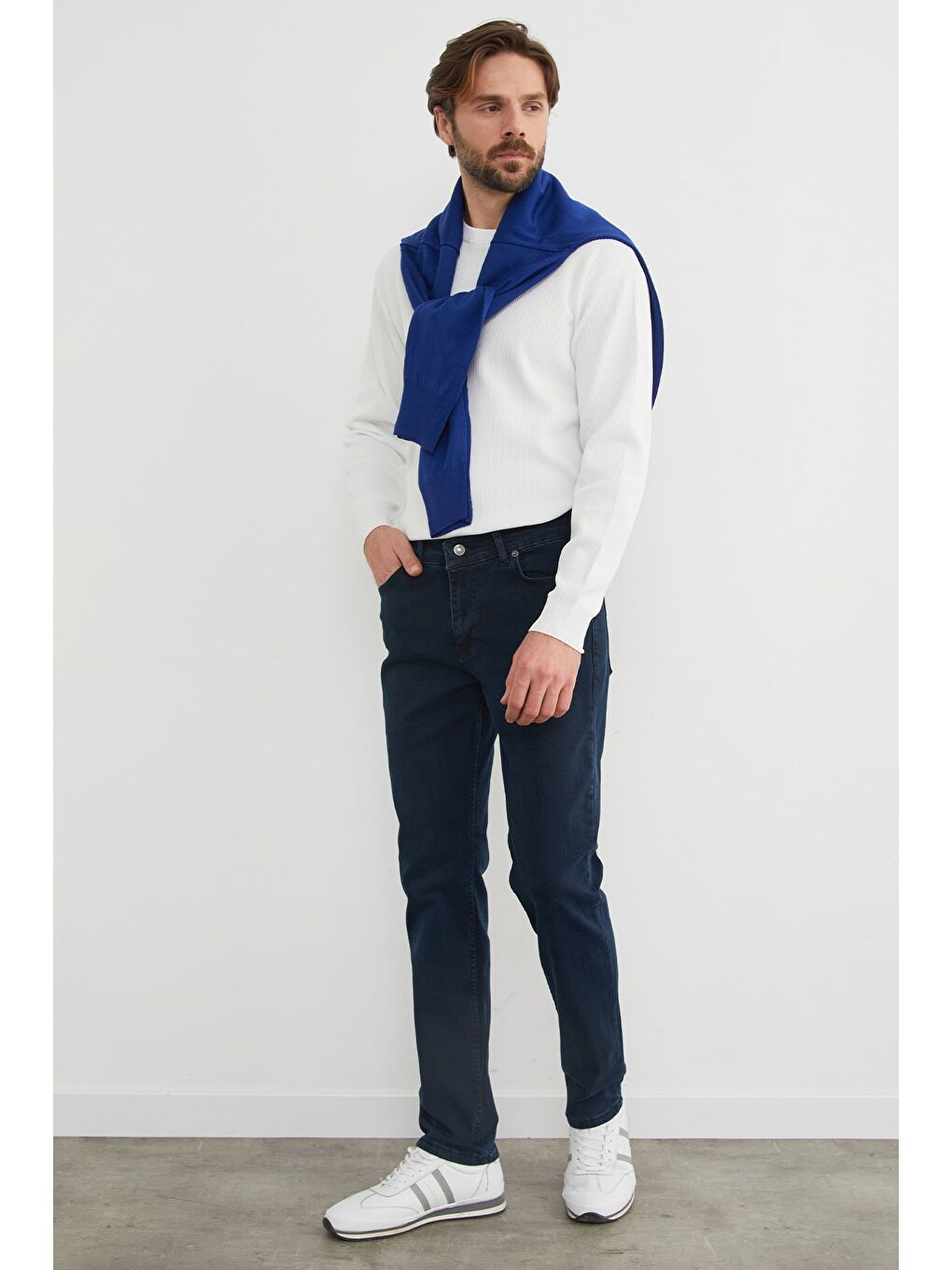 Lacivert Fermuarlı Straight Jean Pantolon-2