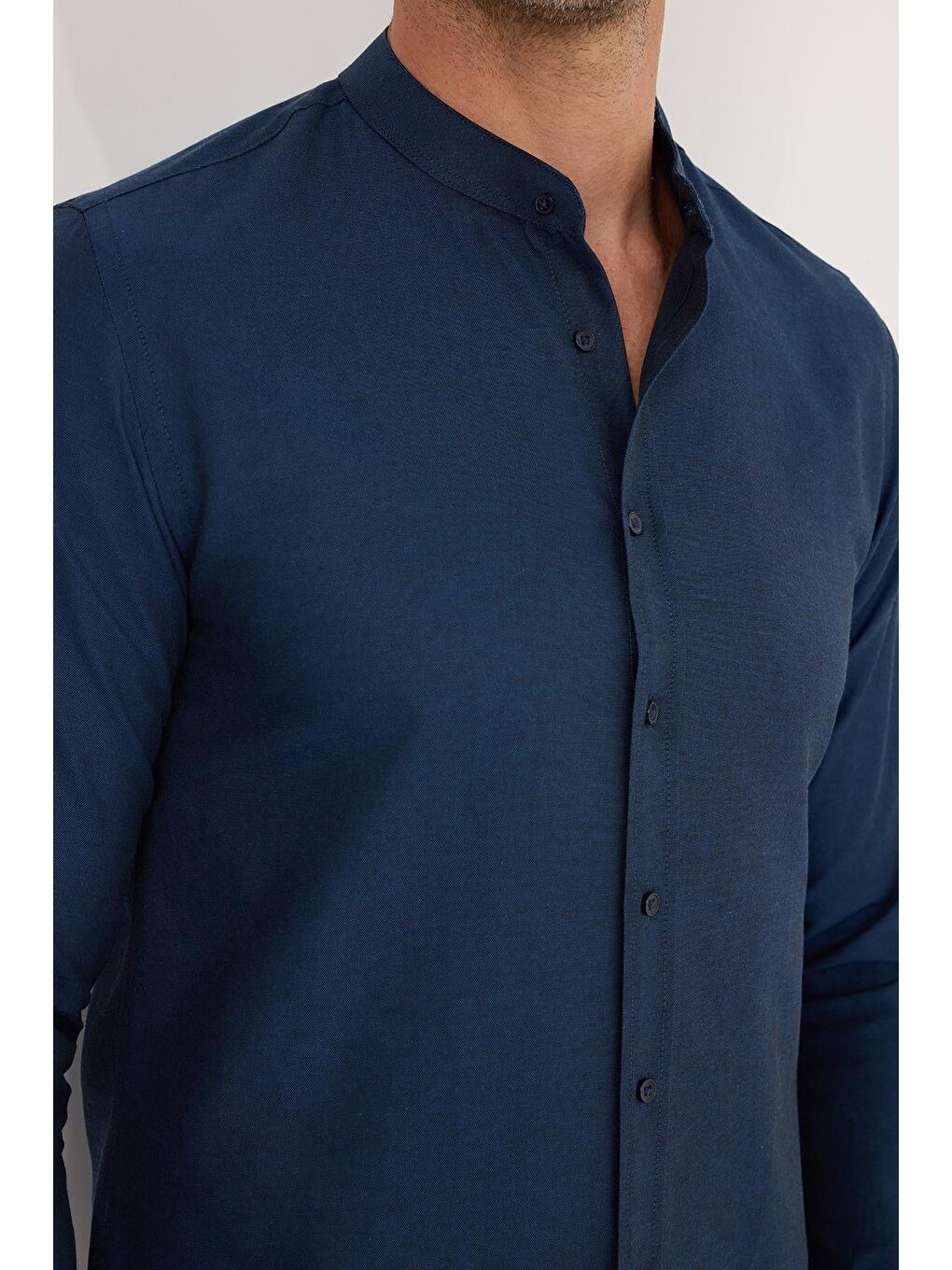 Erkek Slim Fit Dar Kesim Pamuklu Kolay Ütü Lacivert Hakim Yaka Gömlek-2