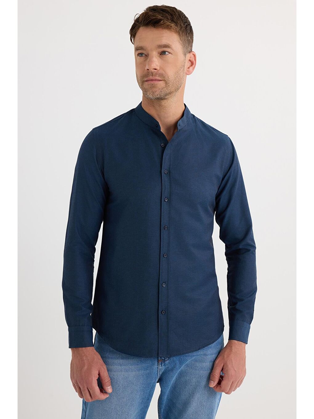 Erkek Slim Fit Dar Kesim Pamuklu Kolay Ütü Lacivert Hakim Yaka Gömlek-4