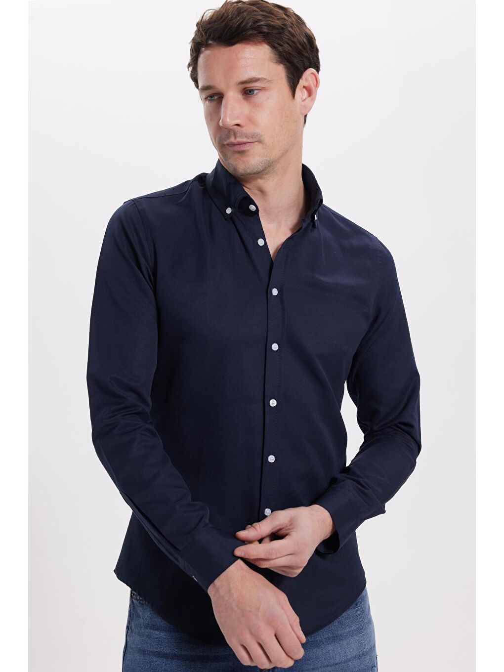 Lacivert Slim Fit Uzun Kollu Düğmeli Yaka Pamuklu Kolay Ütü Düz Erkek Gömlek-1