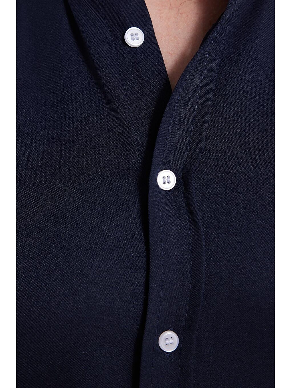 Lacivert Slim Fit Uzun Kollu Düğmeli Yaka Pamuklu Kolay Ütü Düz Erkek Gömlek-4