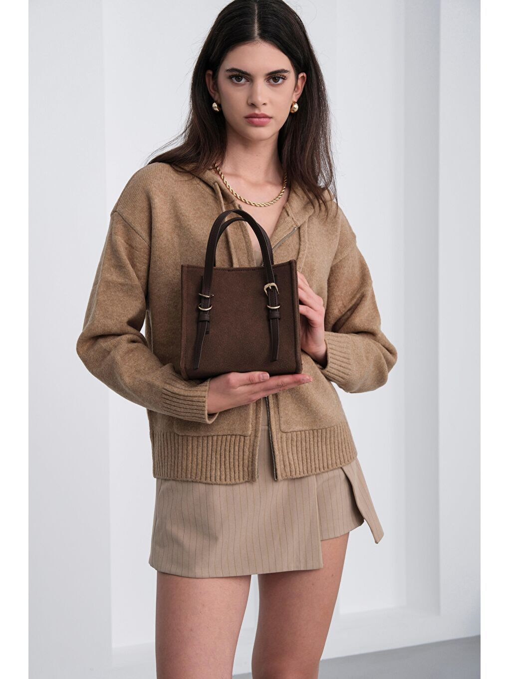 Kahverengi Luxe Kemer Detaylı Süet Çapraz Çanta Kahve-1