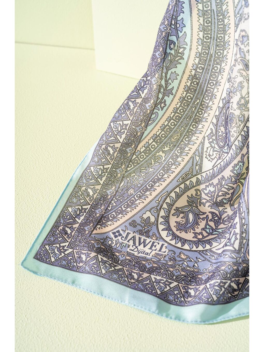 Turkuaz Kadın Etnik Desen Soft Şal Prusa 152.04.0003-1