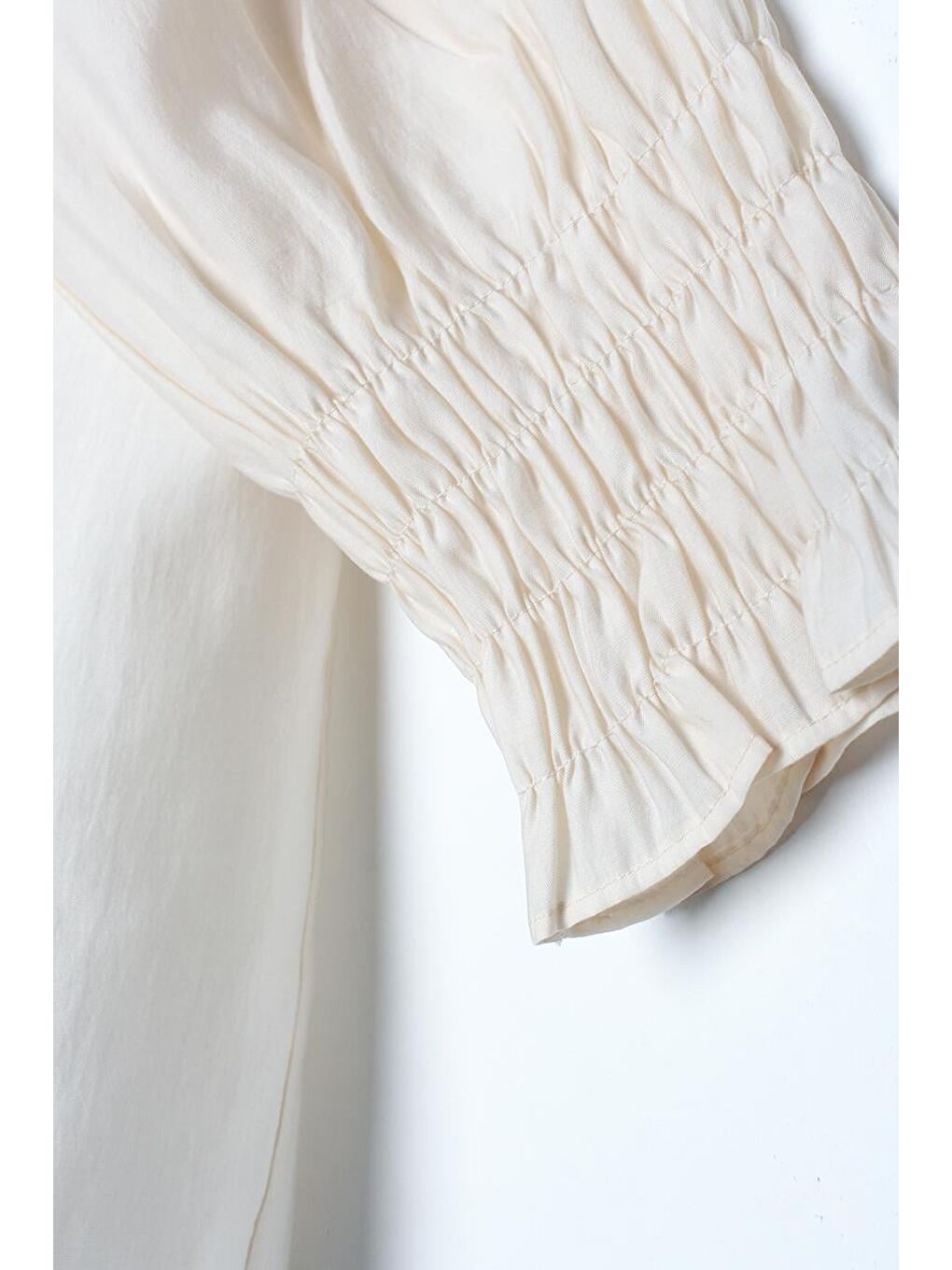 Ekru-Gipe Lastik Kol Detaylı Bisiklet Yaka Tunik-5