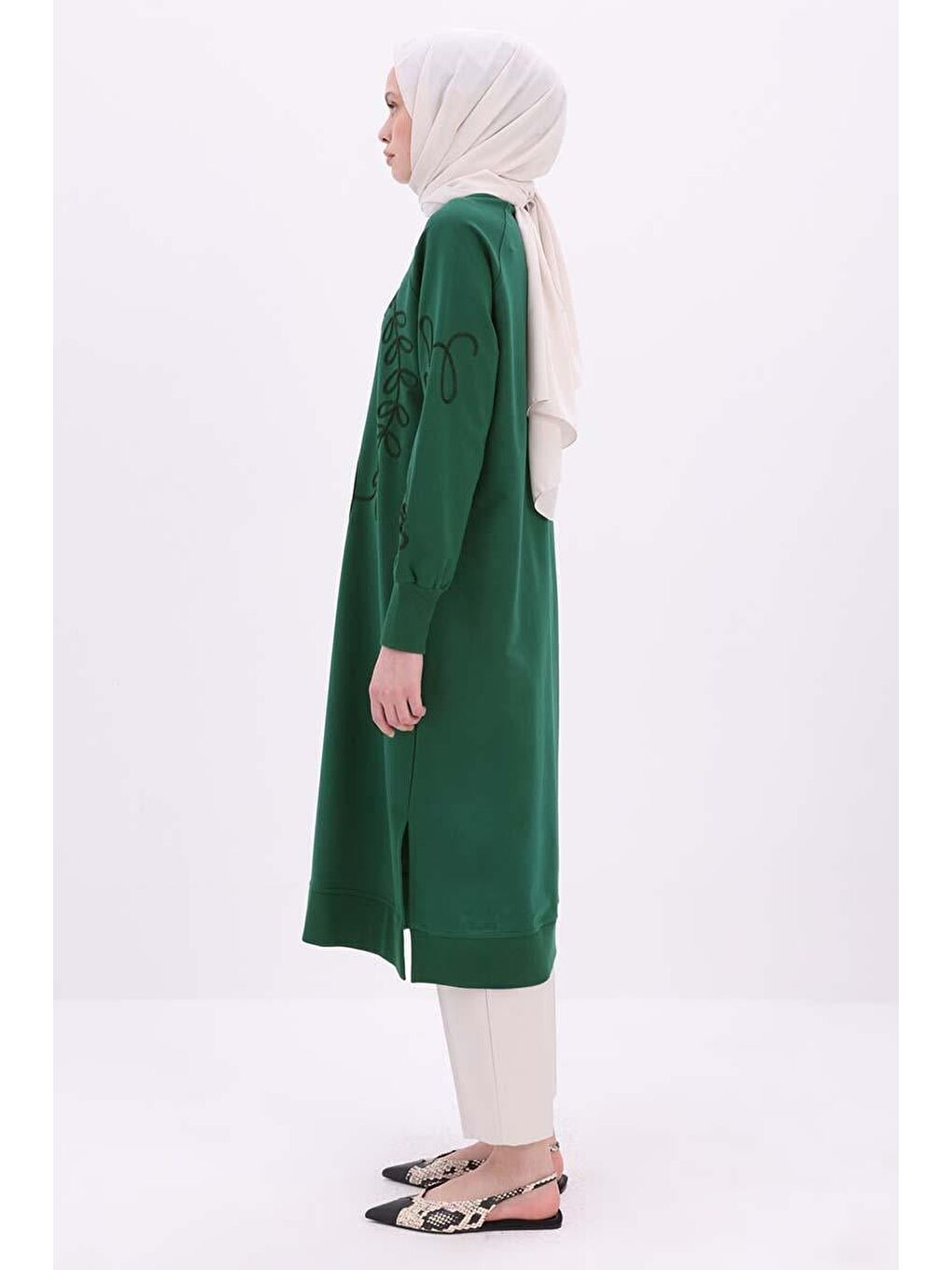 Zümrüt Yeşili Büyük Beden Nakışlı Uzun Sweat Tunik-2