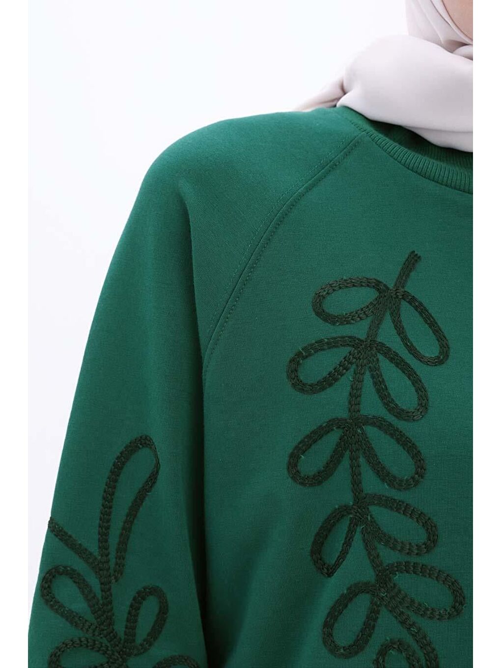 Zümrüt Yeşili Büyük Beden Nakışlı Uzun Sweat Tunik-4