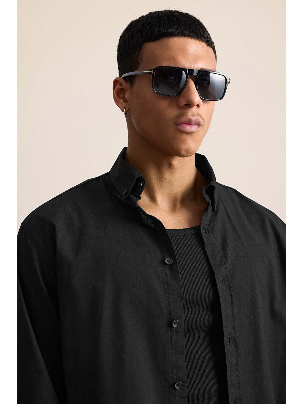 Erkek Relax Fit Rahat Kesim İnce Gömlek Siyah-3