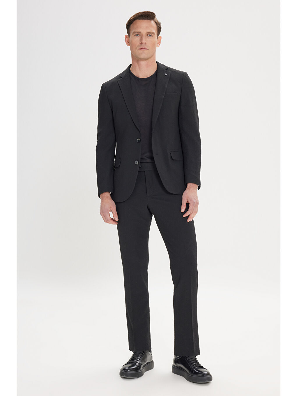 Erkek Siyah Slim Fit Dar Kesim Mono Yaka Gofre Desenli Takım Elbise-3