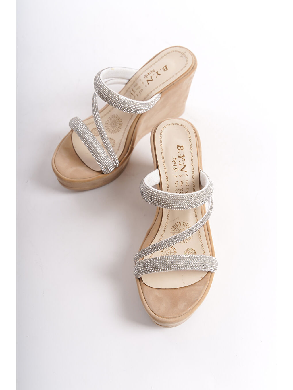 Bej Katerina Kadın Günlük Ortopedik Klasik Topuklu   Ayakkabı-1