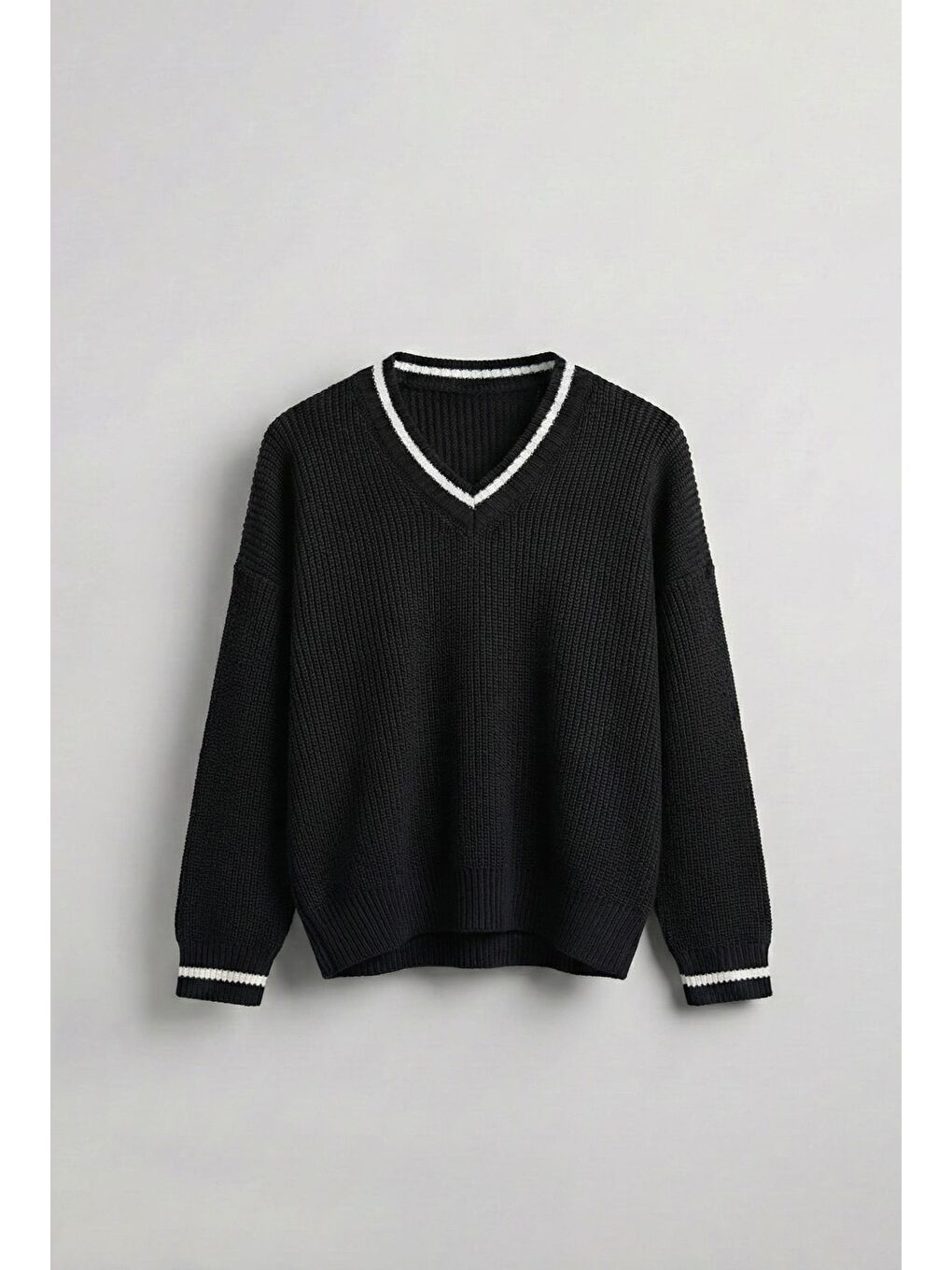 Erkek V Yaka Oversize Kontrast Detaylı %100 Pamuk Kazak Siyah