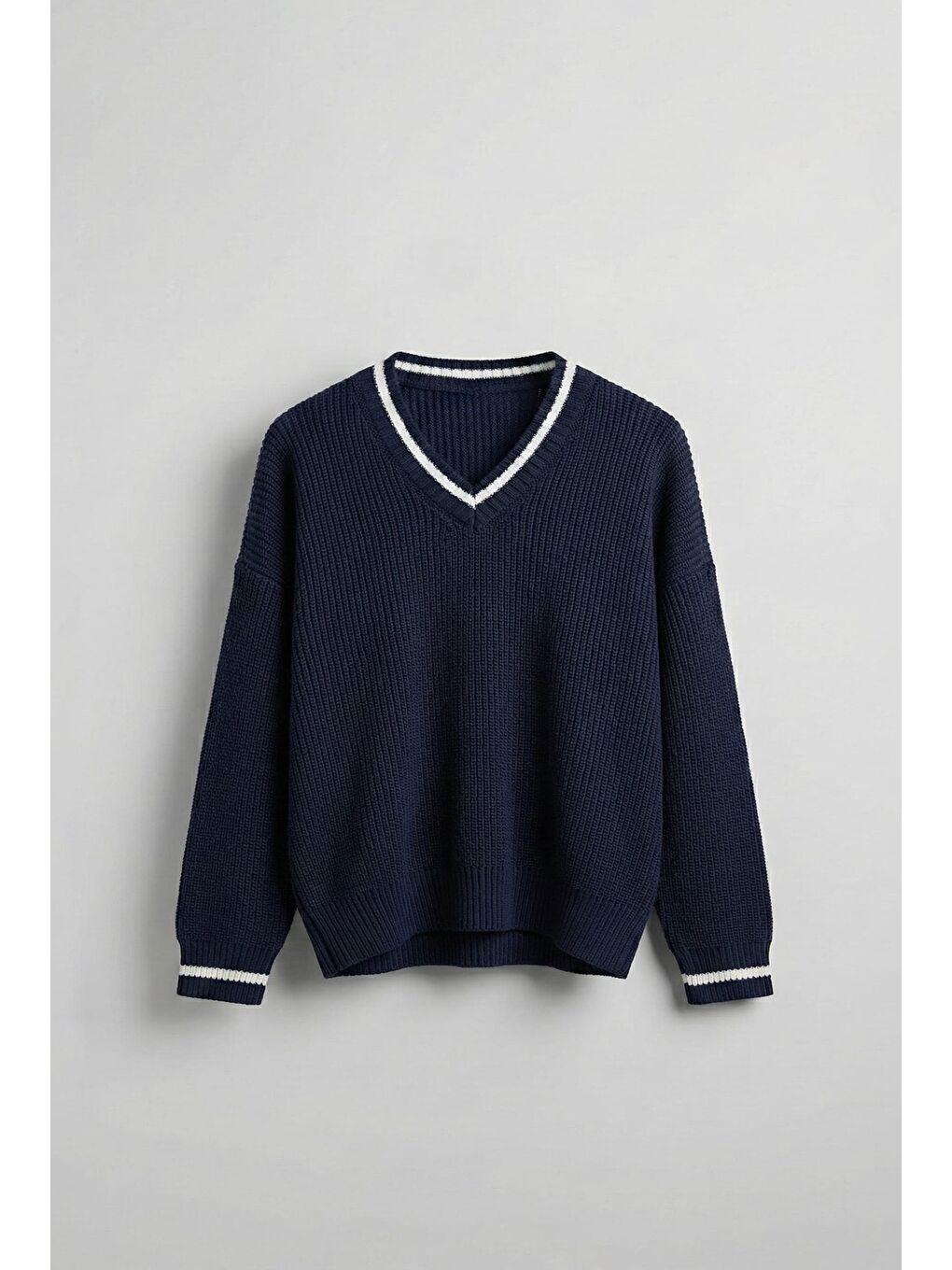 Erkek V Yaka Oversize Kontrast Detaylı %100 Pamuk Kazak Lacivert