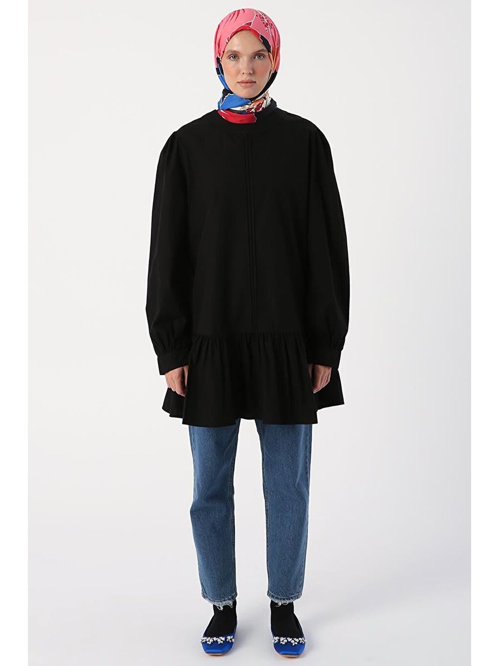 Siyah Nervürlü Yakasız Pamuklu Tunik-1